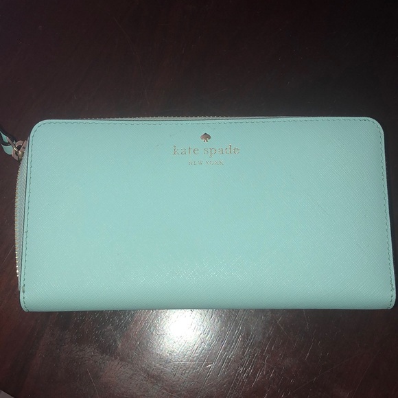 Kate Spade wallet - Picture 1 of 2